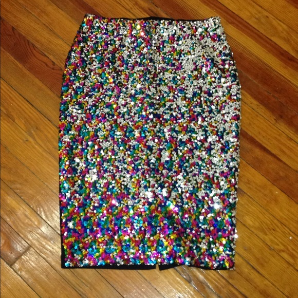 NY&Company Skirt! - Picture 2 of 5